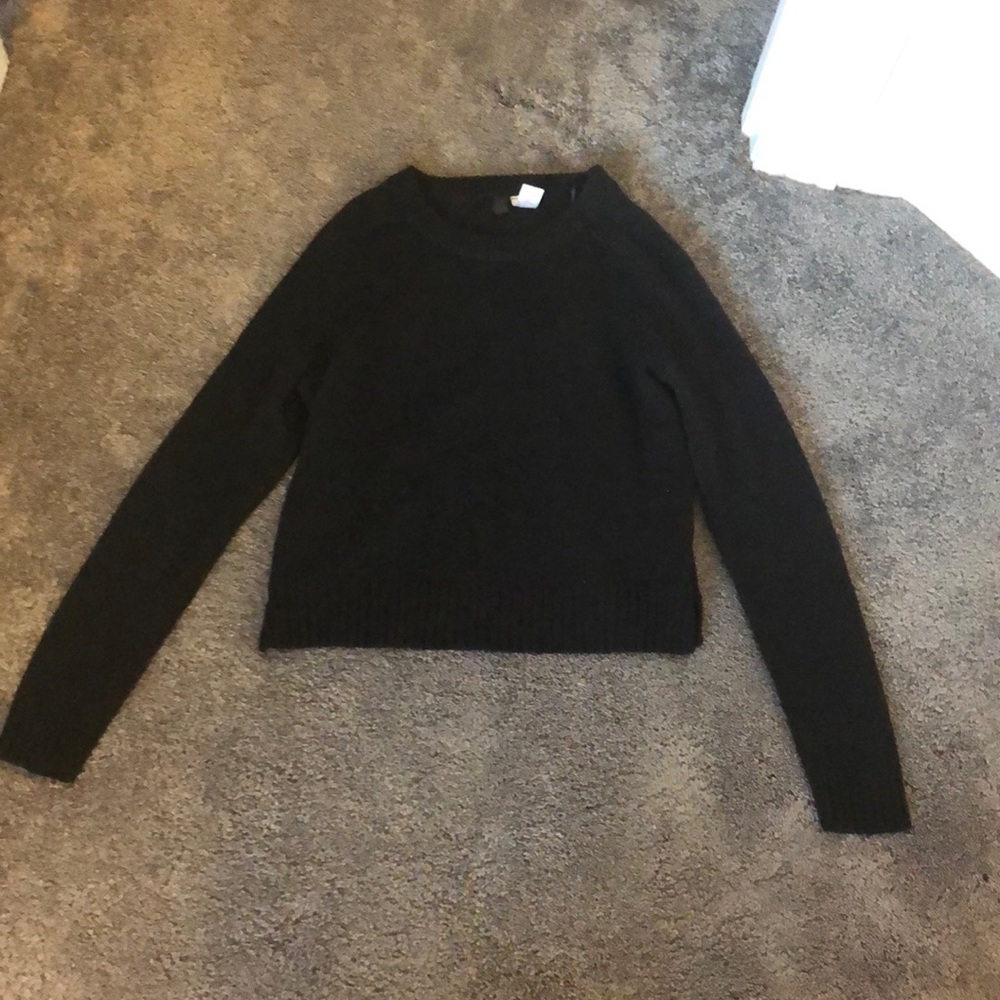 Black cropped sweater